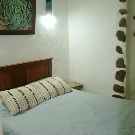度假居 House With 2 Bedrooms In Mancha Blanca With Wonderful Mountain View Furnished Terrace And Wifi 5 Km From The Beach *