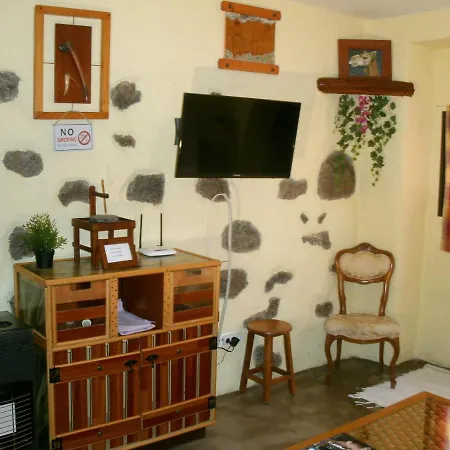 House With 2 Bedrooms In Mancha Blanca With Wonderful Mountain View Furnished Terrace And Wifi 5 Km From The Beach Ferienhaus *