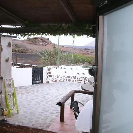 House With 2 Bedrooms In Mancha Blanca With Wonderful Mountain View Furnished Terrace And Wifi 5 Km From The Beach Сasa de vacaciones *